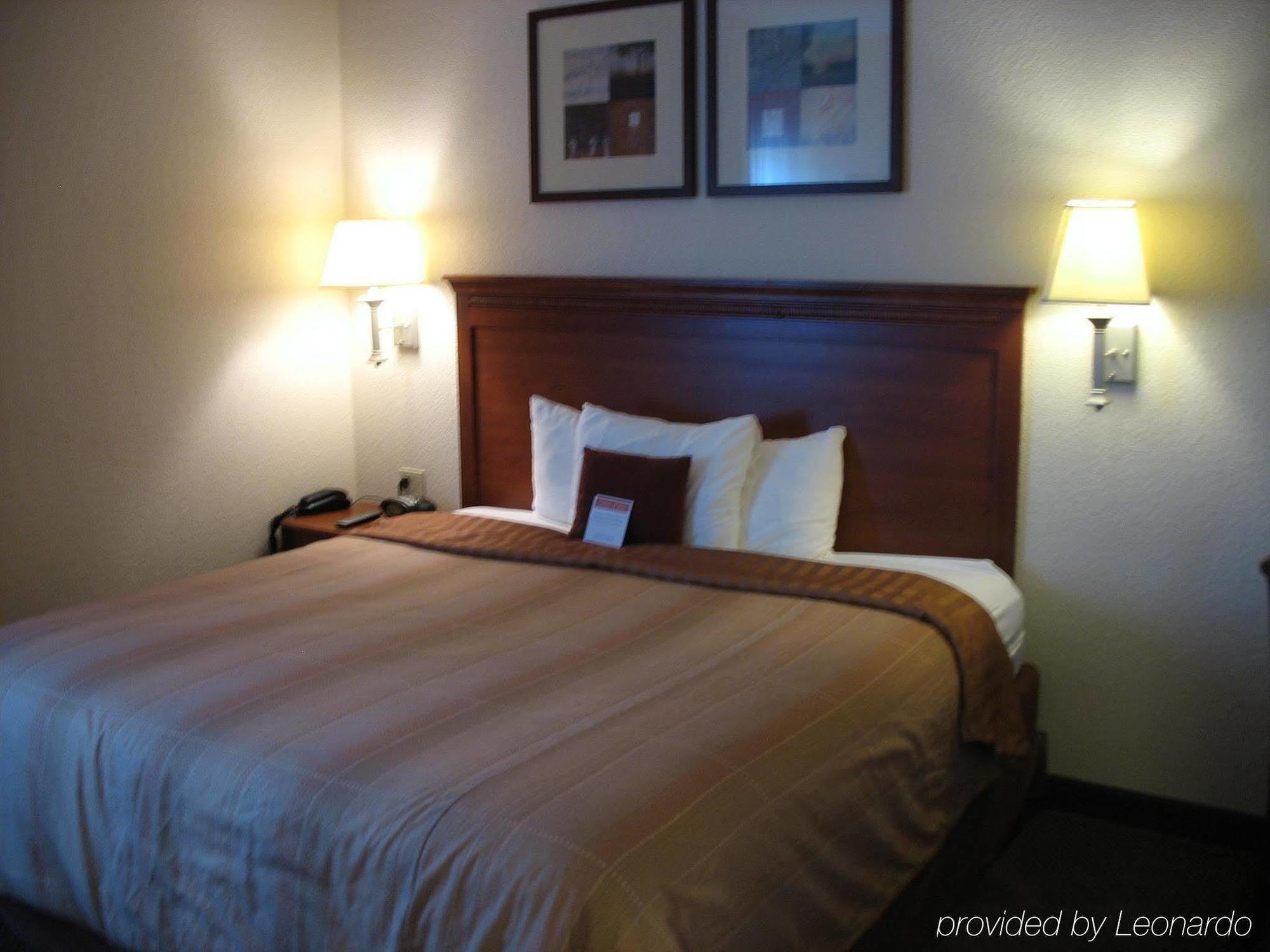 Candlewood Suites Fayetteville, An Ihg Hotel חדר תמונה