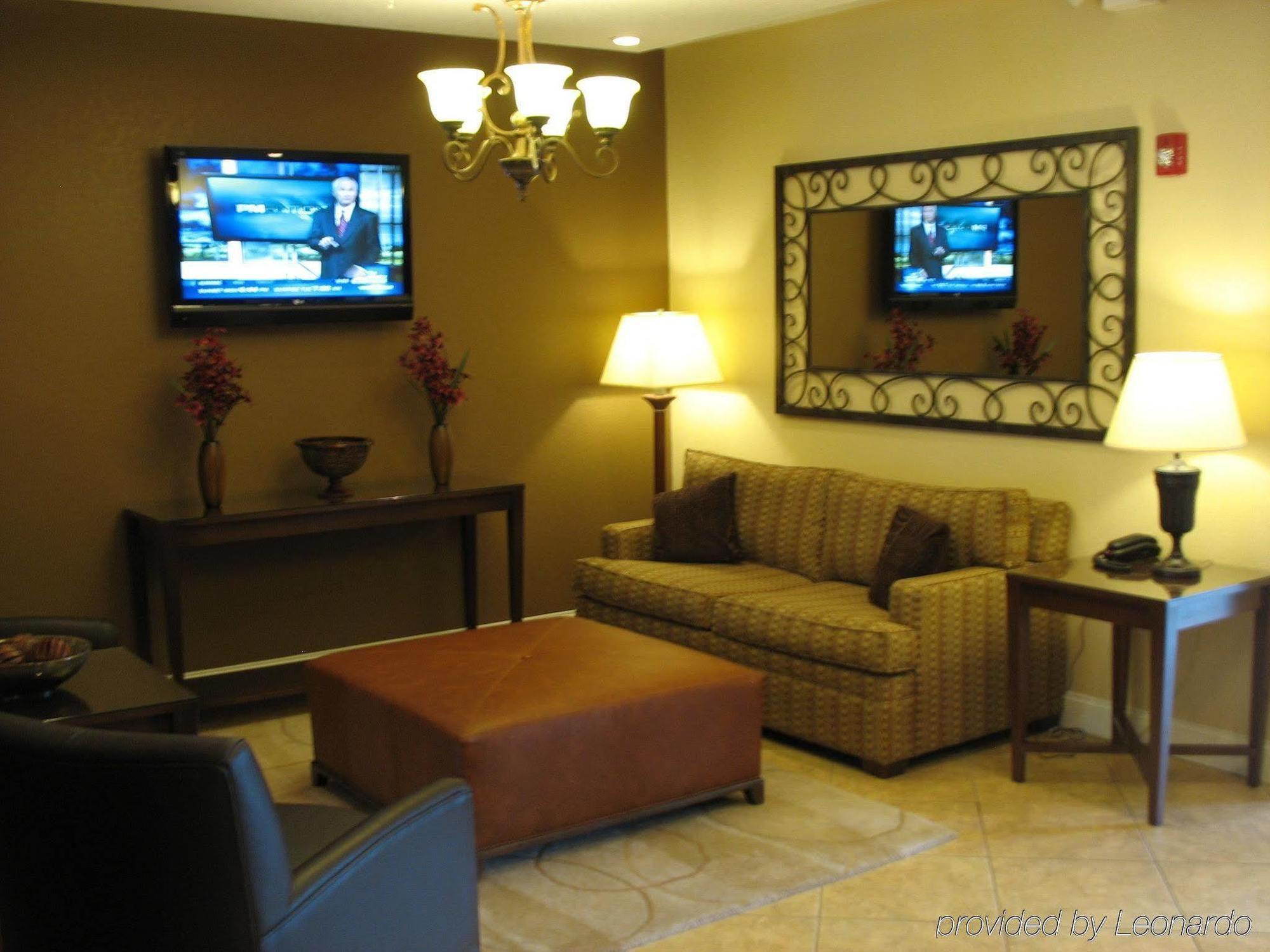 Candlewood Suites Fayetteville, An Ihg Hotel מראה פנימי תמונה